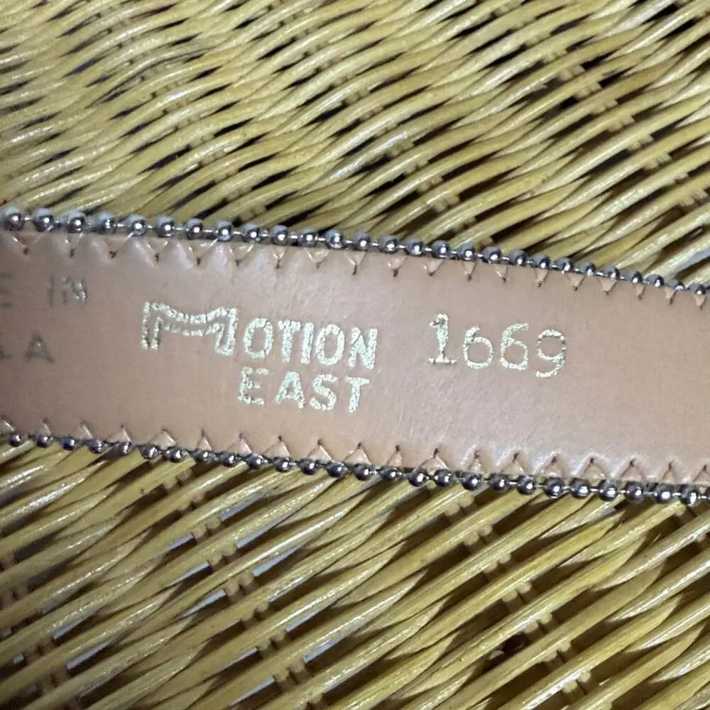 Motion East Metallic Women's Belt Silver M/L Vintage 90s
